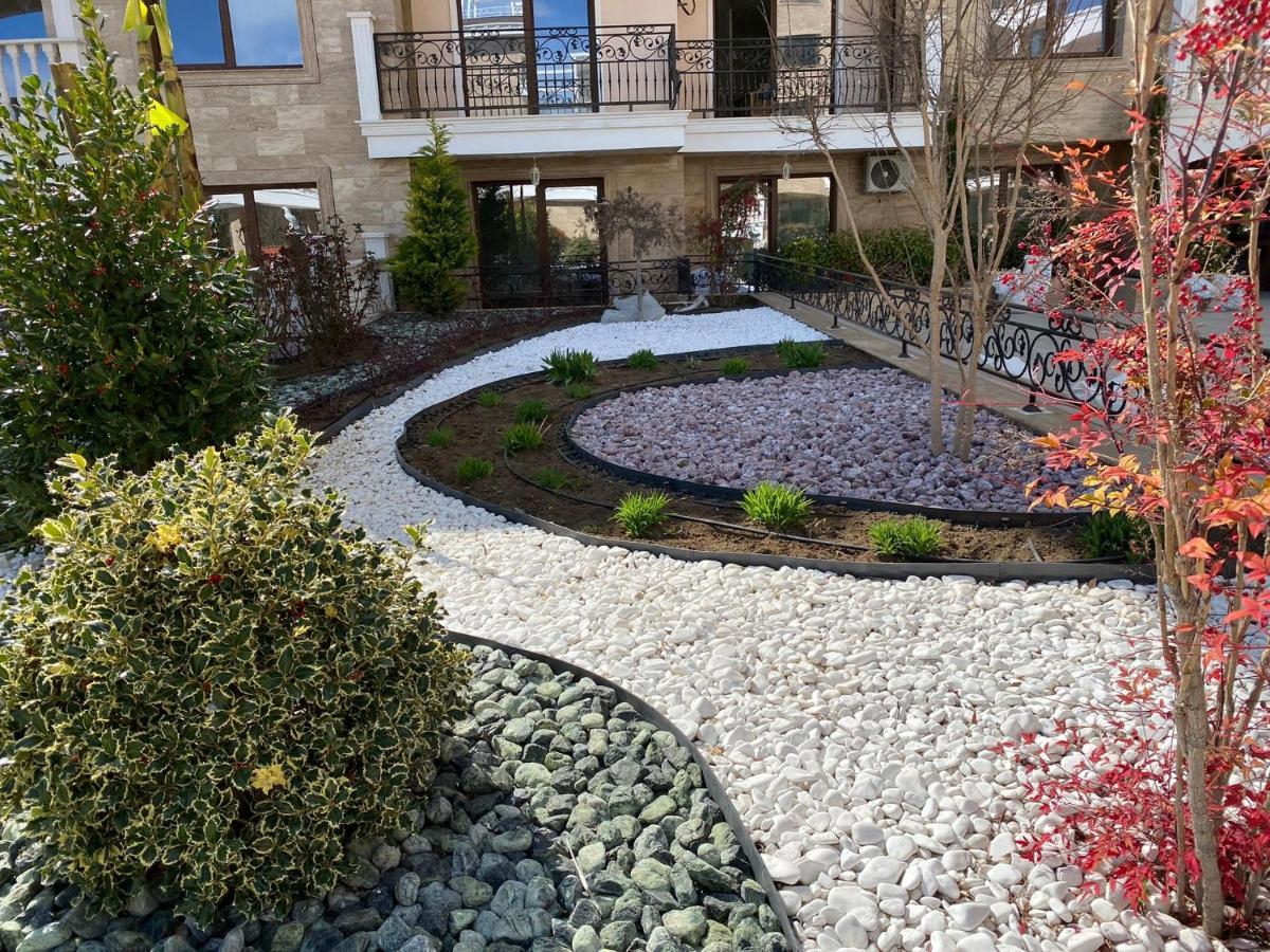 Luxury Penthouse Apartments At Valencia Gardens Burgas Exterior photo
